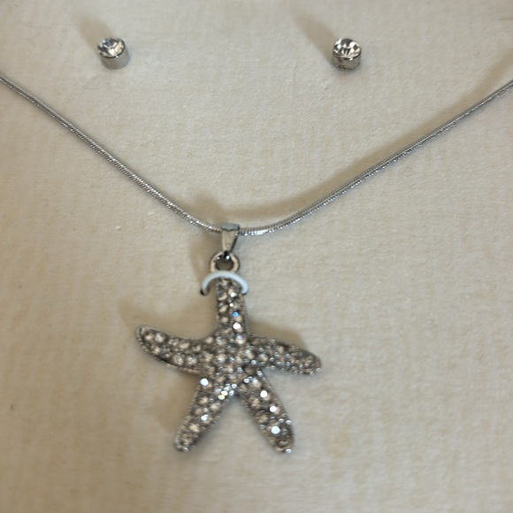 Nib watch, necklace & earrings set - Picture 7 of 8